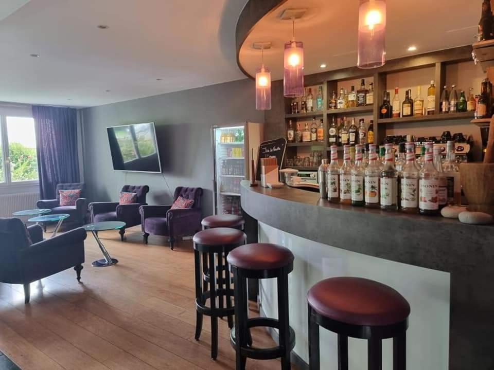 Cozy Hotel Logis Morlaix Plouigneau Екстер'єр фото